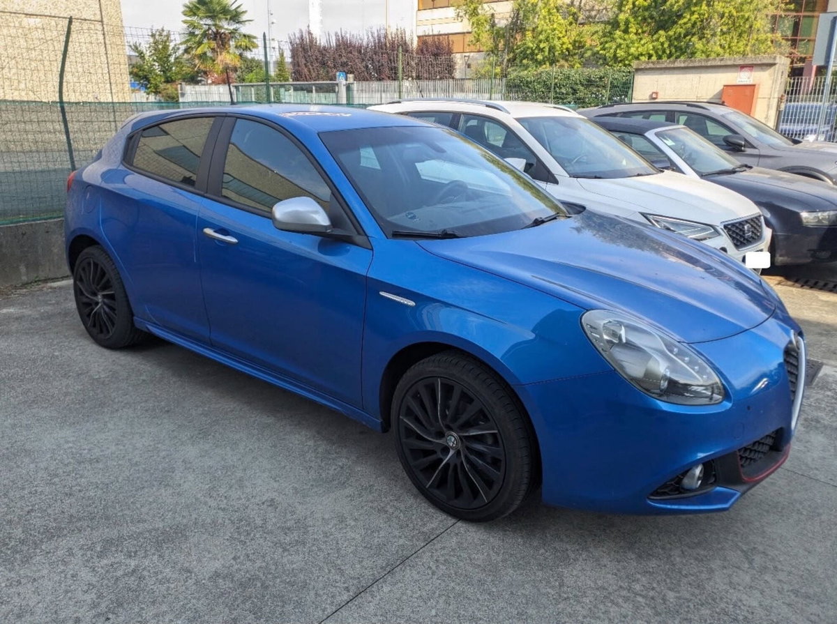 Alfa Romeo Giulietta 1.4 Turbo Distinctive 120cv (3)