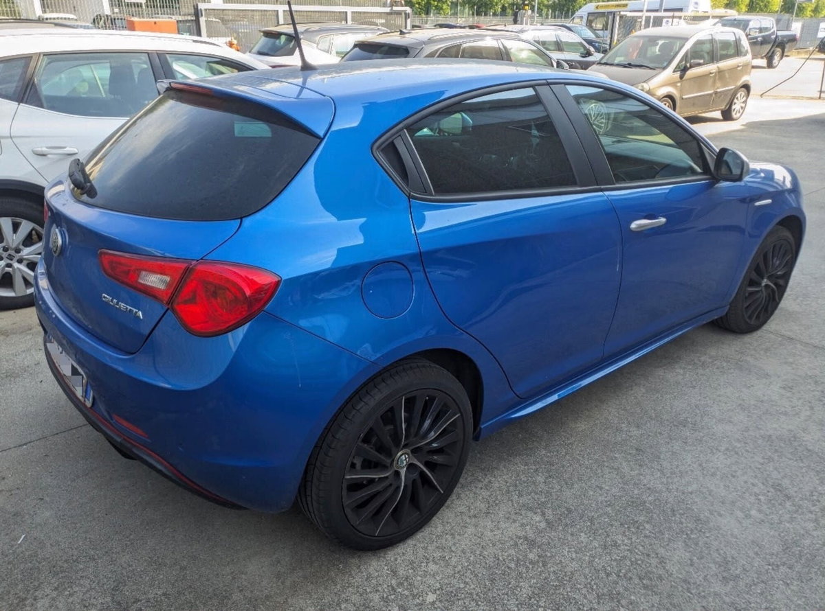 Alfa Romeo Giulietta 1.4 Turbo Distinctive 120cv (4)