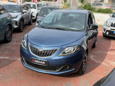 Lancia Ypsilon 1.0 FireFly 5 porte S&S Hybrid Ecochic Silver (2)