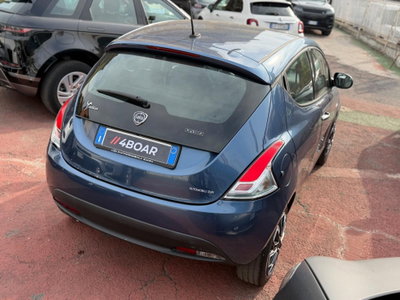 Lancia Ypsilon 1.0 FireFly 5 porte S&S Hybrid Ecochic Silver (7)