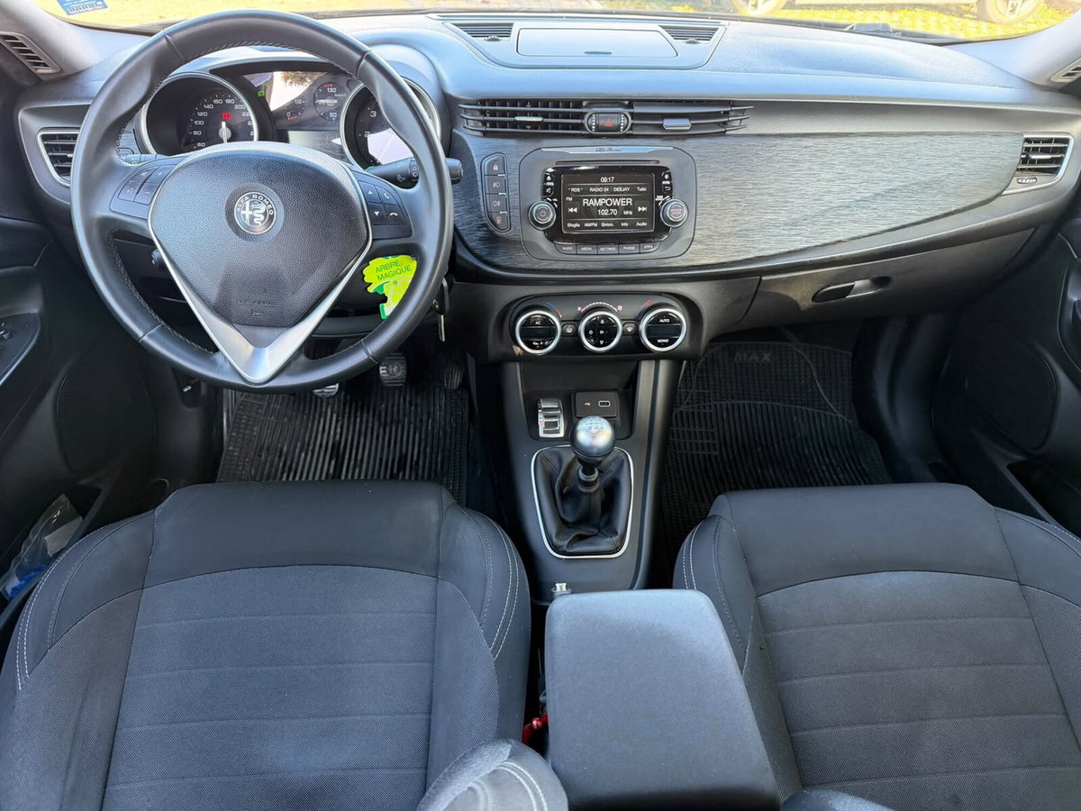 Alfa Romeo Giulietta 1.6 JTDm Ti 120cv (11)