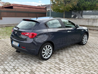 Alfa Romeo Giulietta 1.6 JTDm Ti 120cv (5)