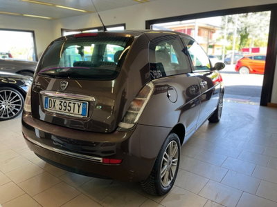 Lancia Ypsilon 1.3 MJT 75 CV Diva (4)