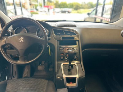 Peugeot 5008 BlueHDi 120 S&S Business (11)