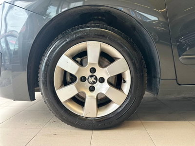Peugeot 5008 BlueHDi 120 S&S Business (7)