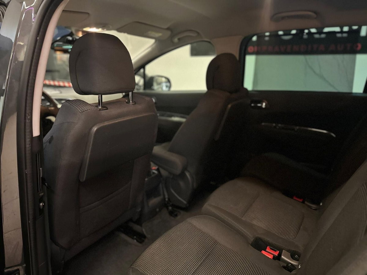 Peugeot 5008 BlueHDi 120 S&S Business (9)