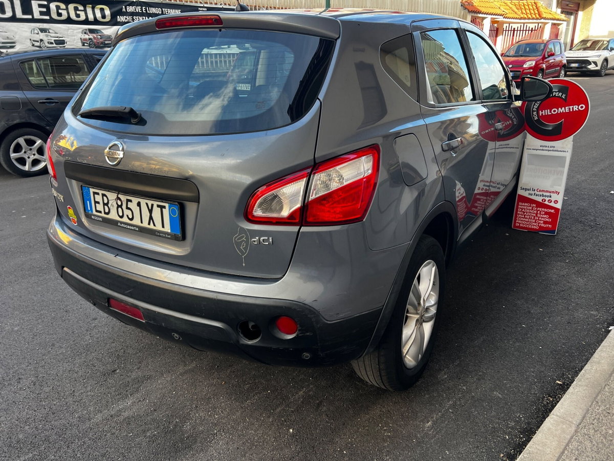 Nissan Qashqai 2.0 dCi DPF Acenta (2)