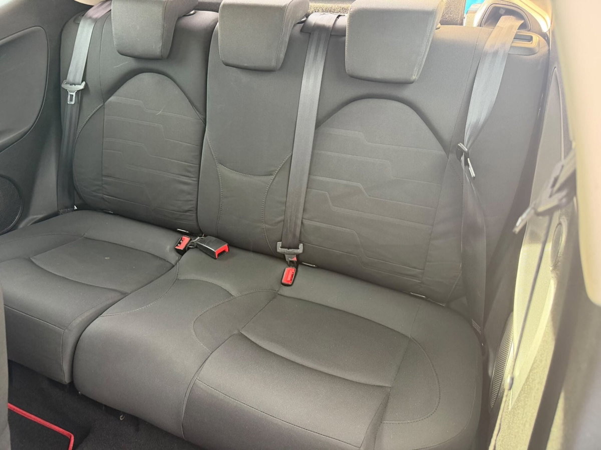 Alfa Romeo MiTo 1.3 JTDm 85 CV S&S SBK (12)