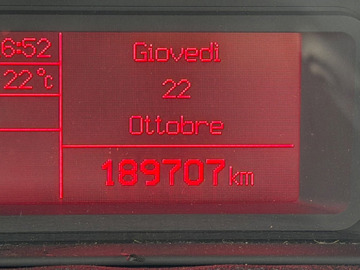 Alfa Romeo MiTo 1.3 JTDm 85 CV S&S SBK (15)