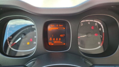 Fiat Panda 1.0 FireFly S&S Hybrid City Cross (12)
