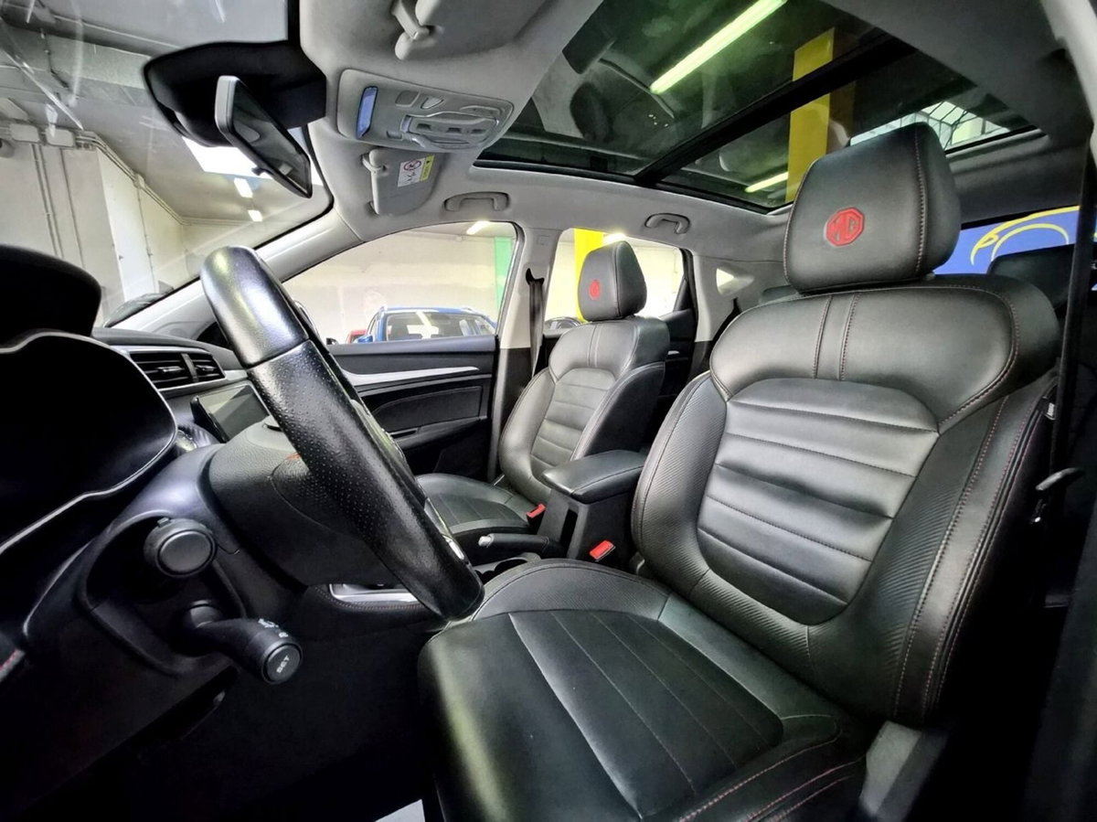 Mg ZS ZS 1.0 Luxury (10)