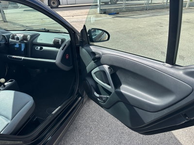 smart Fortwo 1000 52 kW MHD coupé pulse (14)