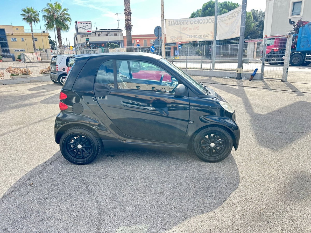 smart Fortwo 1000 52 kW MHD coupé pulse (3)
