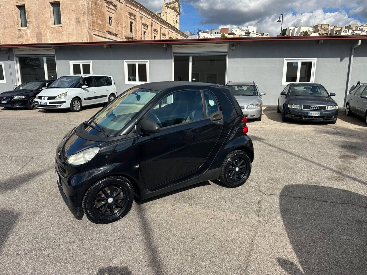 smart Fortwo 1000 52 kW MHD coupé pulse (9)