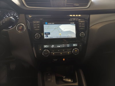 Nissan Qashqai 1.5 dCi N-Connecta (14)