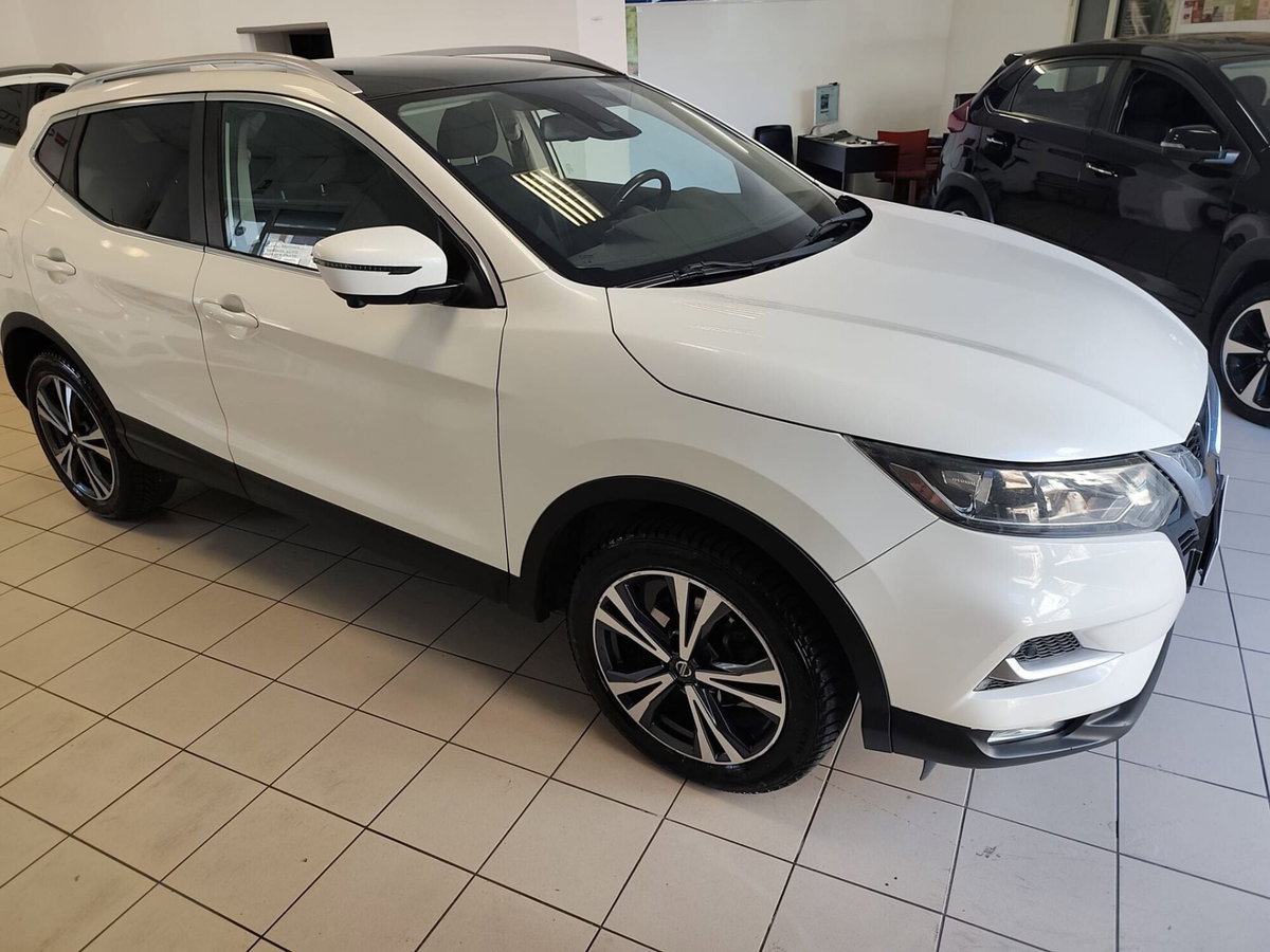 Nissan Qashqai 1.5 dCi N-Connecta (3)