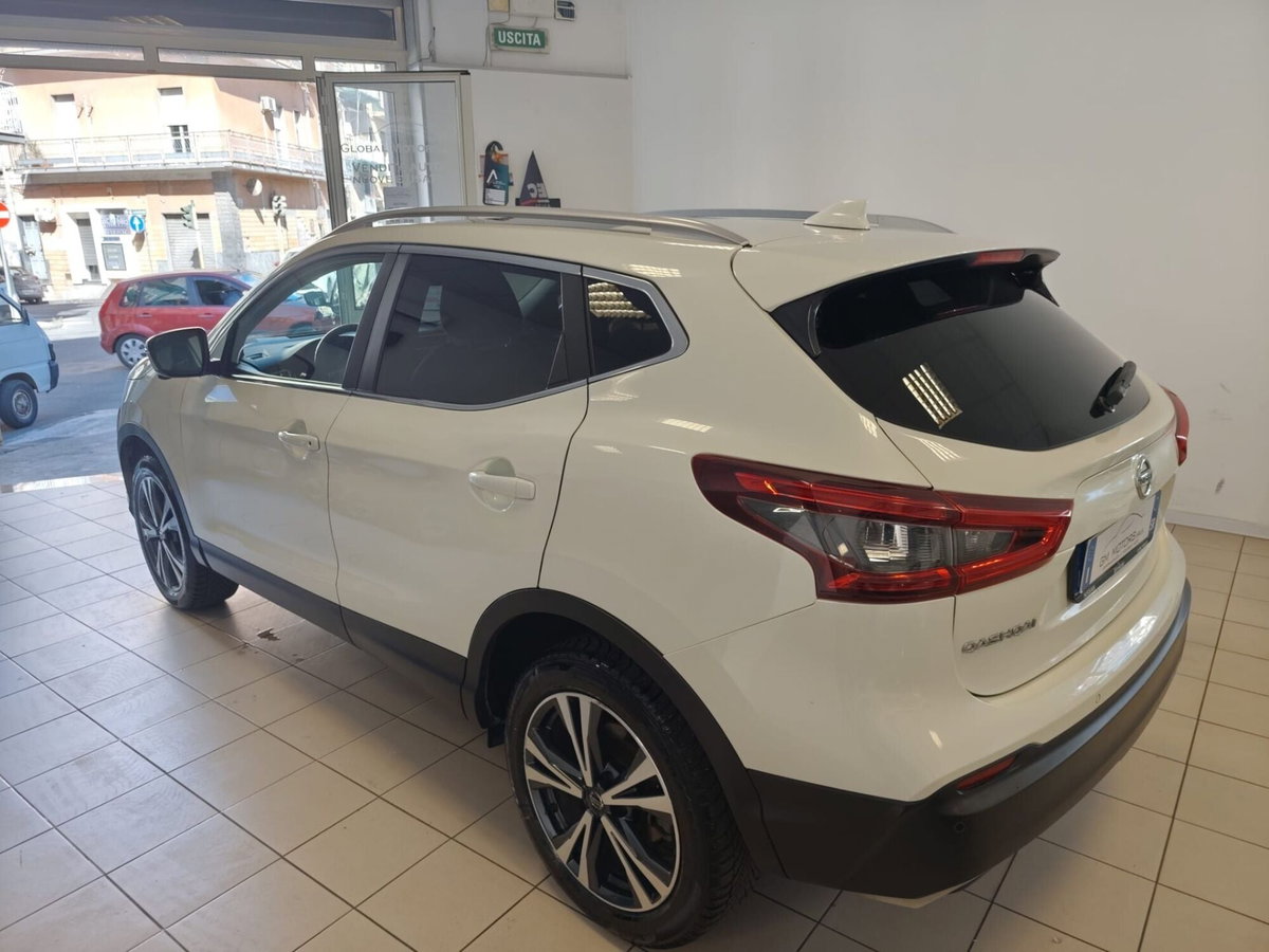 Nissan Qashqai 1.5 dCi N-Connecta (5)
