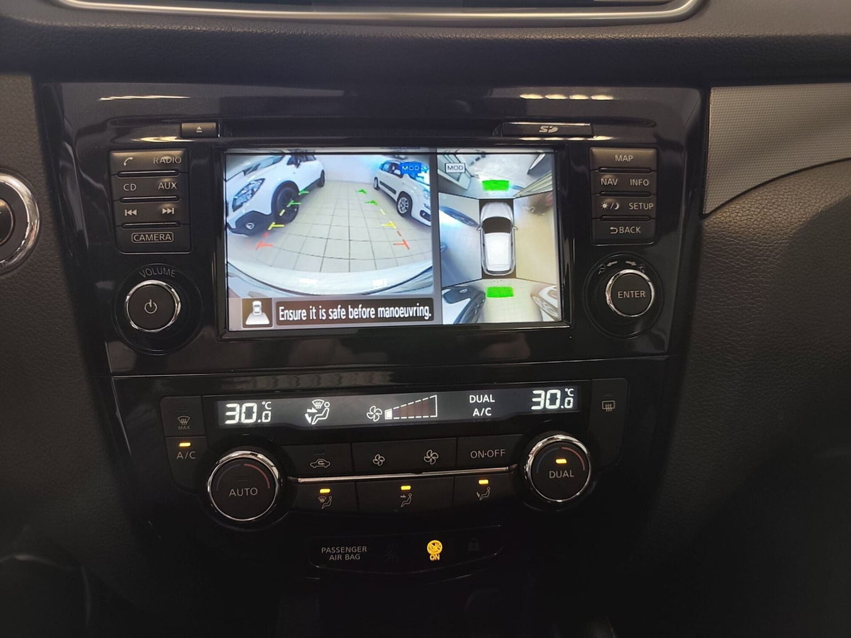 Nissan Qashqai 1.5 dCi N-Connecta (8)