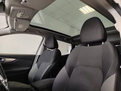 Nissan Qashqai 1.5 dCi N-Connecta (9)
