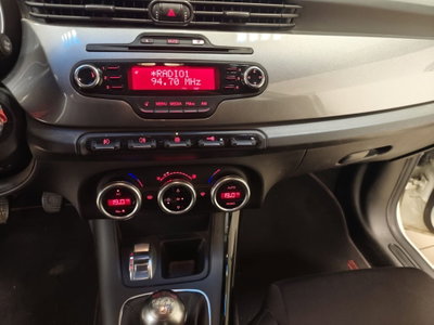 Alfa Romeo Giulietta 1.6 JTDm-2 Exclusive (12)