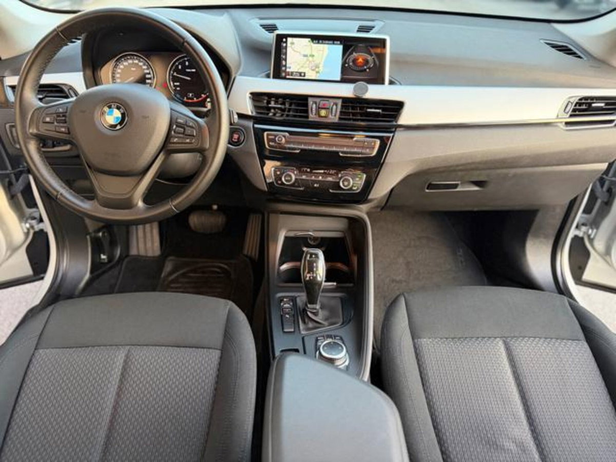 BMW X1 sDrive18i Advantage (10)