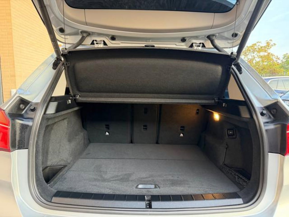 BMW X1 sDrive18i Advantage (7)