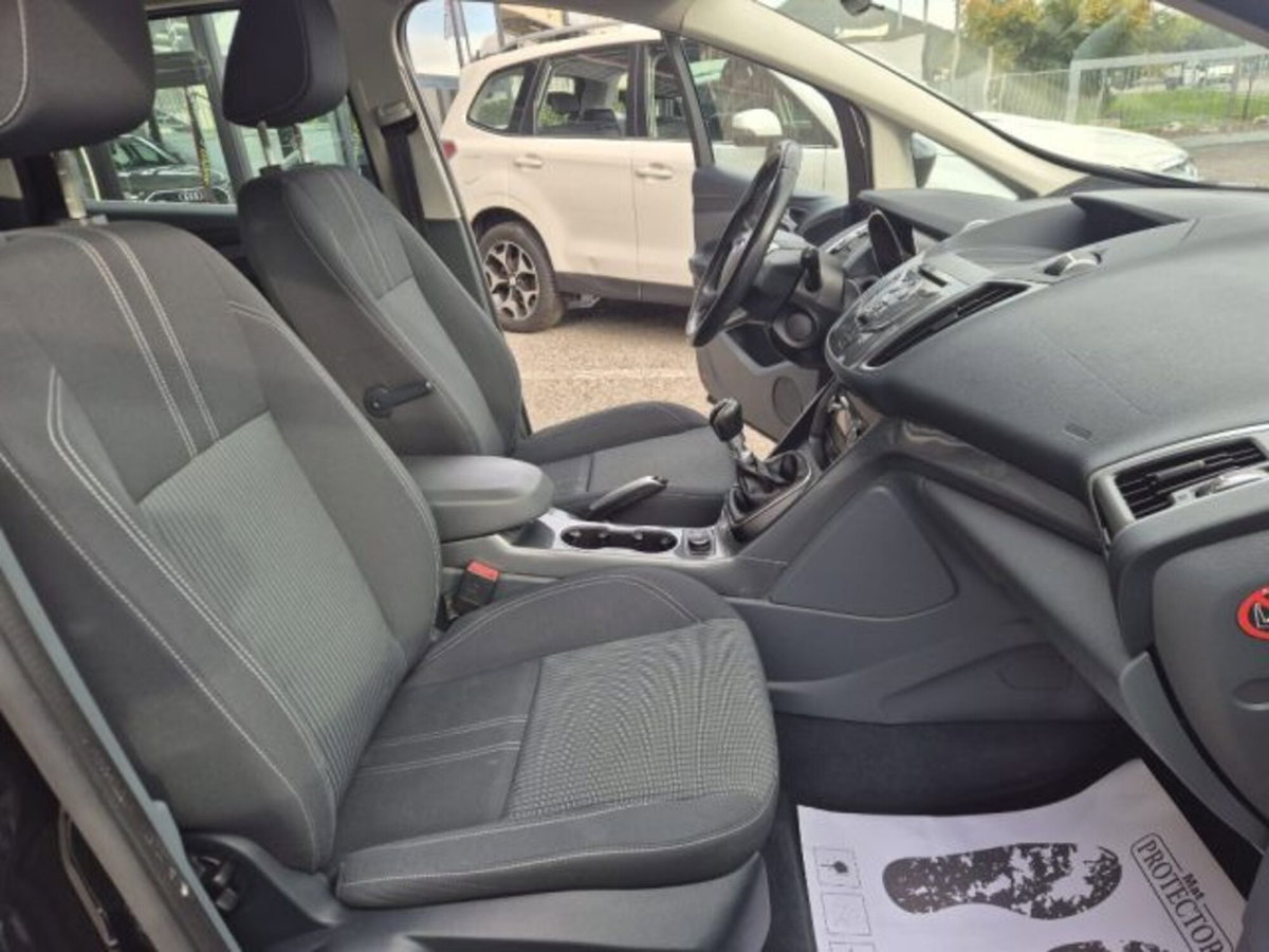 Ford C-Max 1.6 TDCi 115CV Titanium (8)
