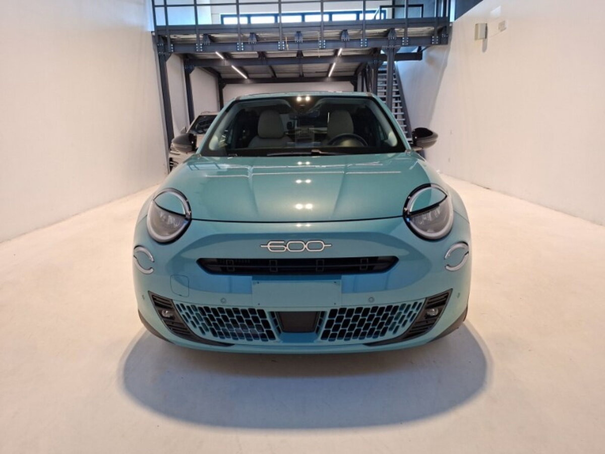 Fiat 600 1.2 hybrid La Prima 110cv auto (2)