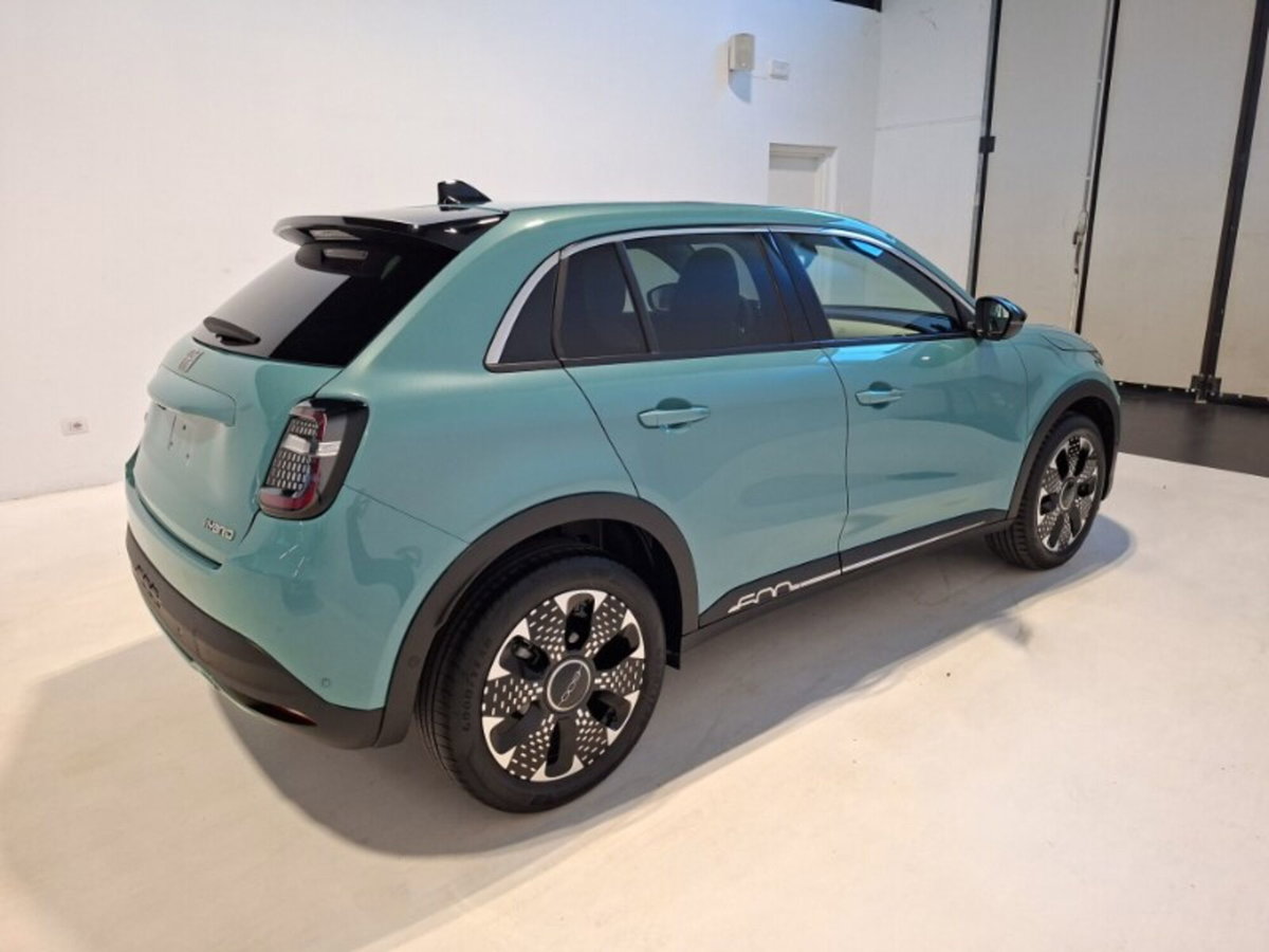 Fiat 600 1.2 hybrid La Prima 110cv auto (6)
