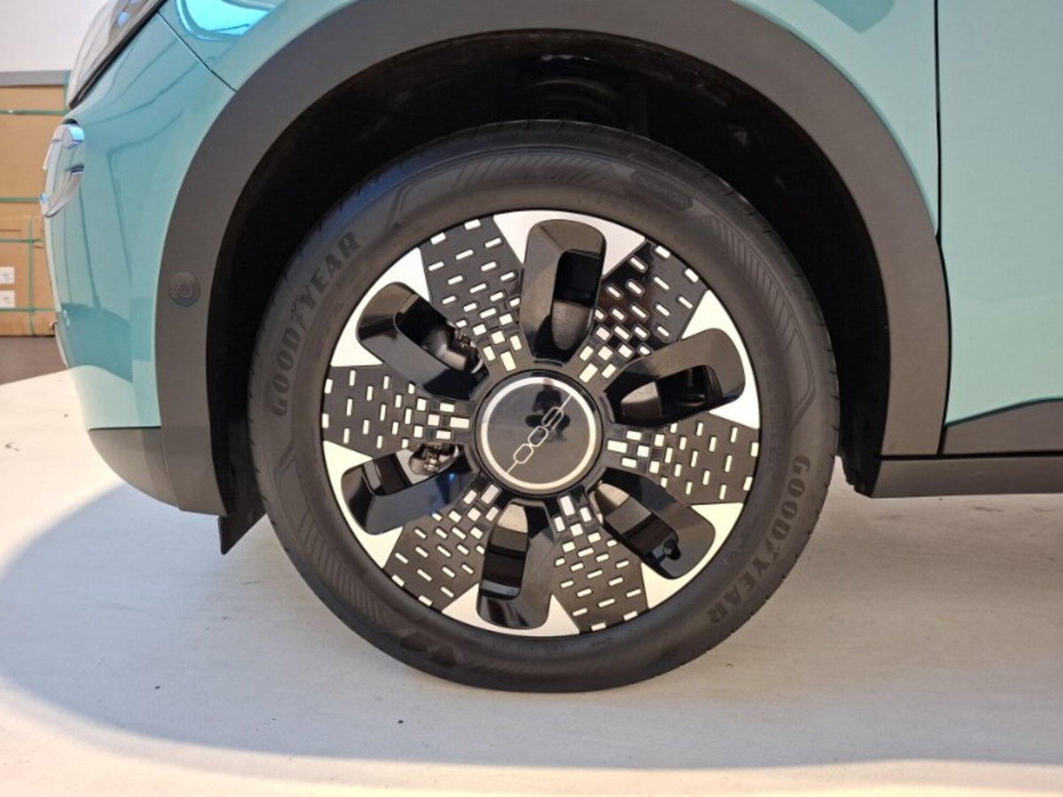 Fiat 600 1.2 hybrid La Prima 110cv auto (7)