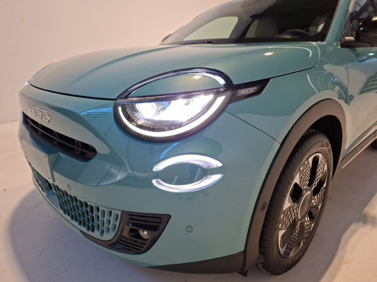 Fiat 600 1.2 hybrid La Prima 110cv auto (9)