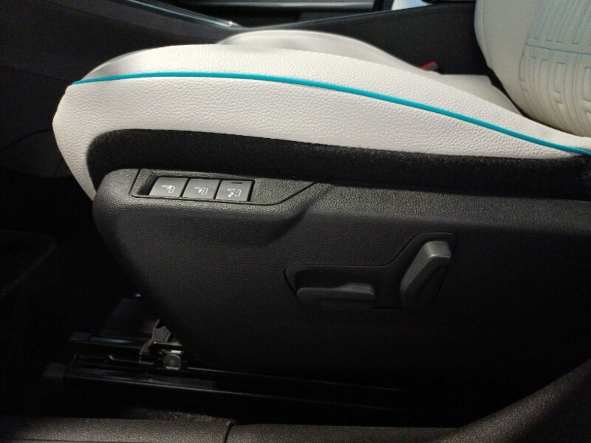 Fiat 600 1.2 hybrid La Prima 110cv auto (19)