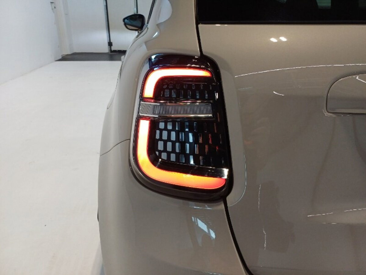 Fiat 600 1.2 hybrid La Prima 110cv auto (9)