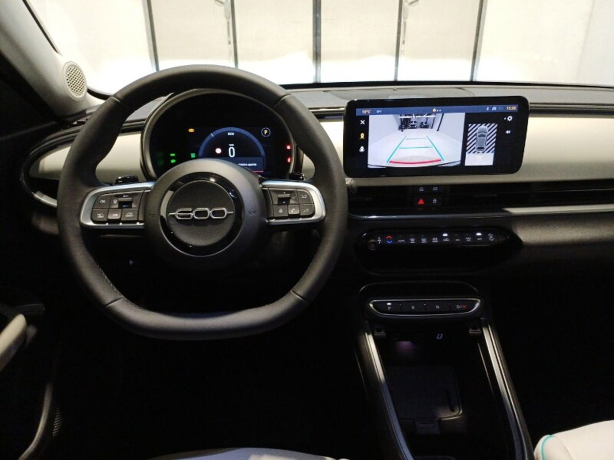Fiat 600 1.2 hybrid La Prima 110cv auto (10)
