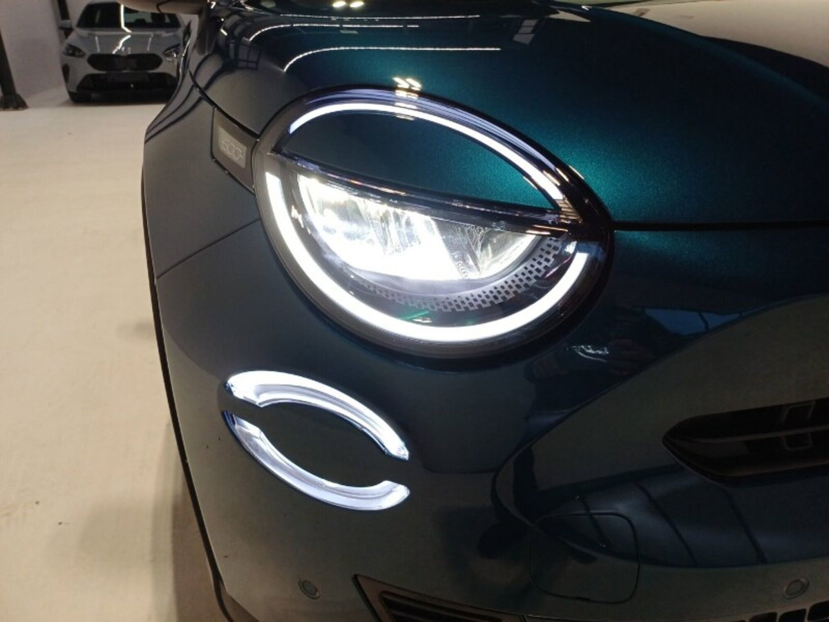 Fiat 600 1.2 hybrid La Prima 110cv auto (8)