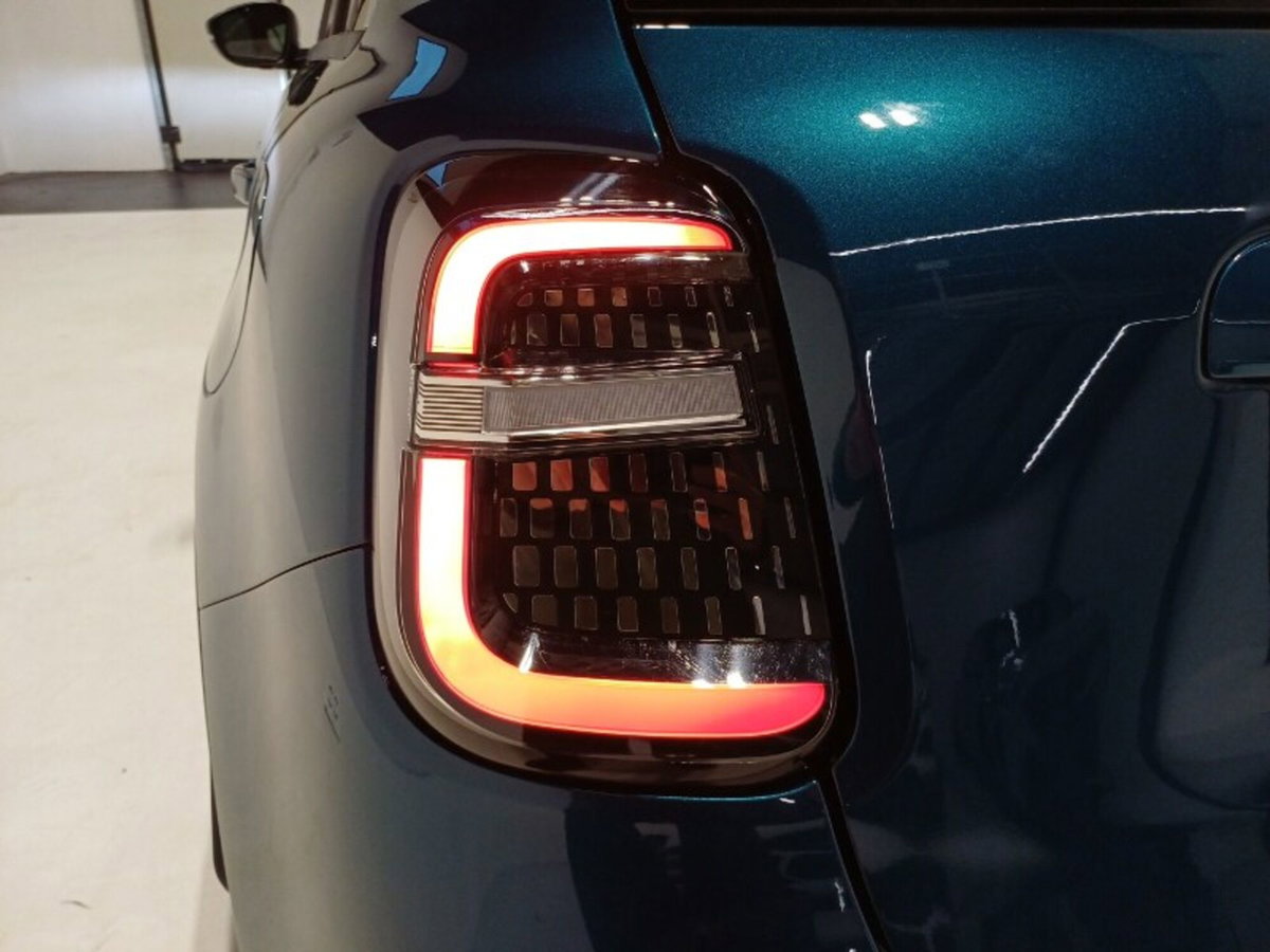 Fiat 600 1.2 hybrid La Prima 110cv auto (9)