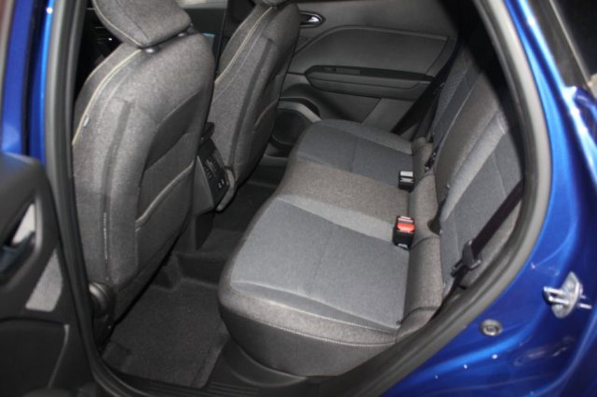 Renault Captur 1.2 eco-g Techno 120cv (9)