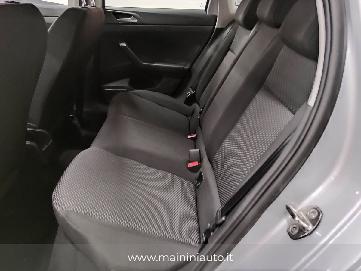Volkswagen Polo 1.0 EVO (12)