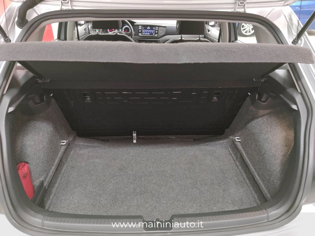 Volkswagen Polo 1.0 EVO (8)