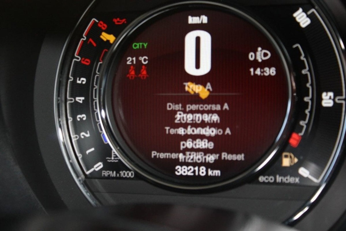 Fiat 500 1.0 Hybrid Club (11)