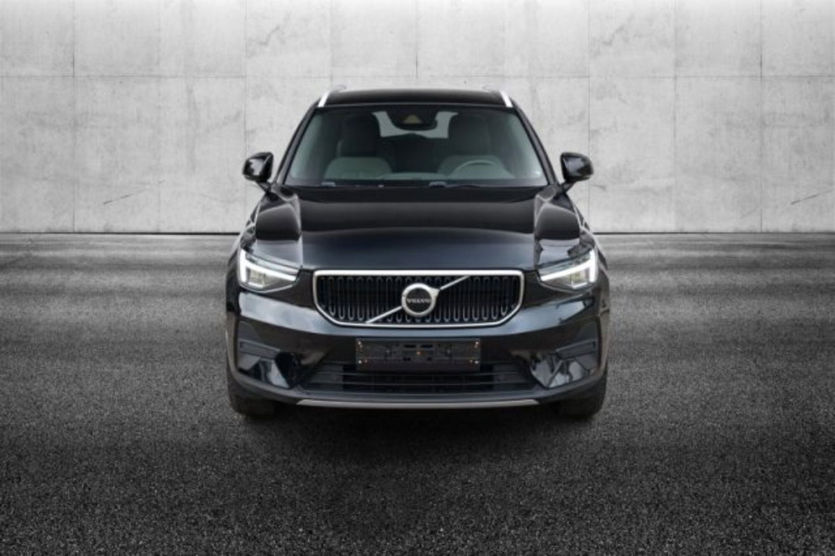 Volvo XC40 T2 automatico Core (5)