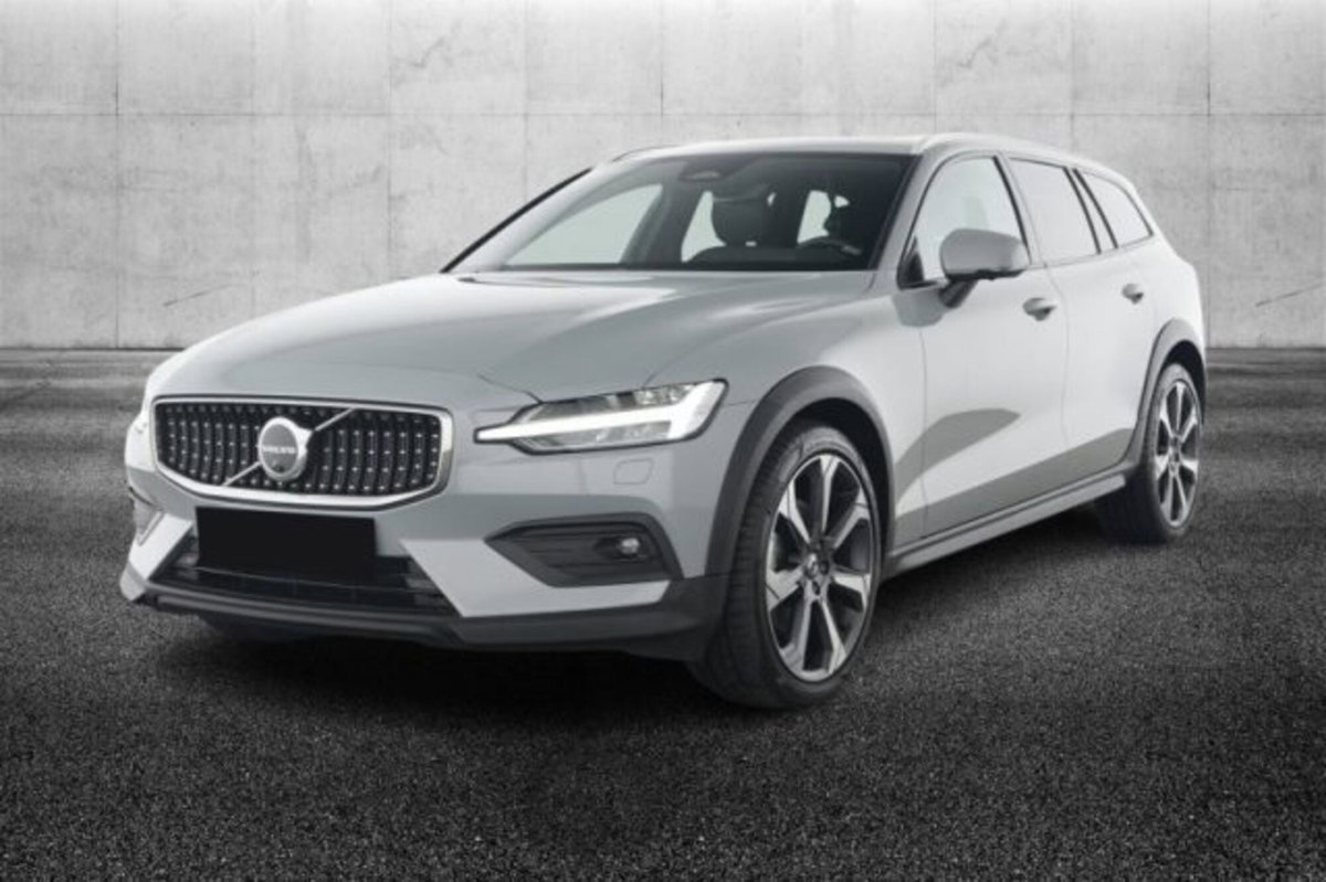 Volvo V60 Cross Country 2.0 b4 Plus awd auto
