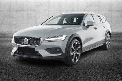 Volvo V60 Cross Country 2.0 b4 Plus awd auto