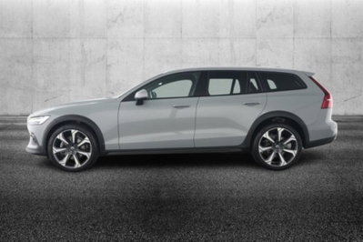 Volvo V60 Cross Country 2.0 b4 Plus awd auto (3)