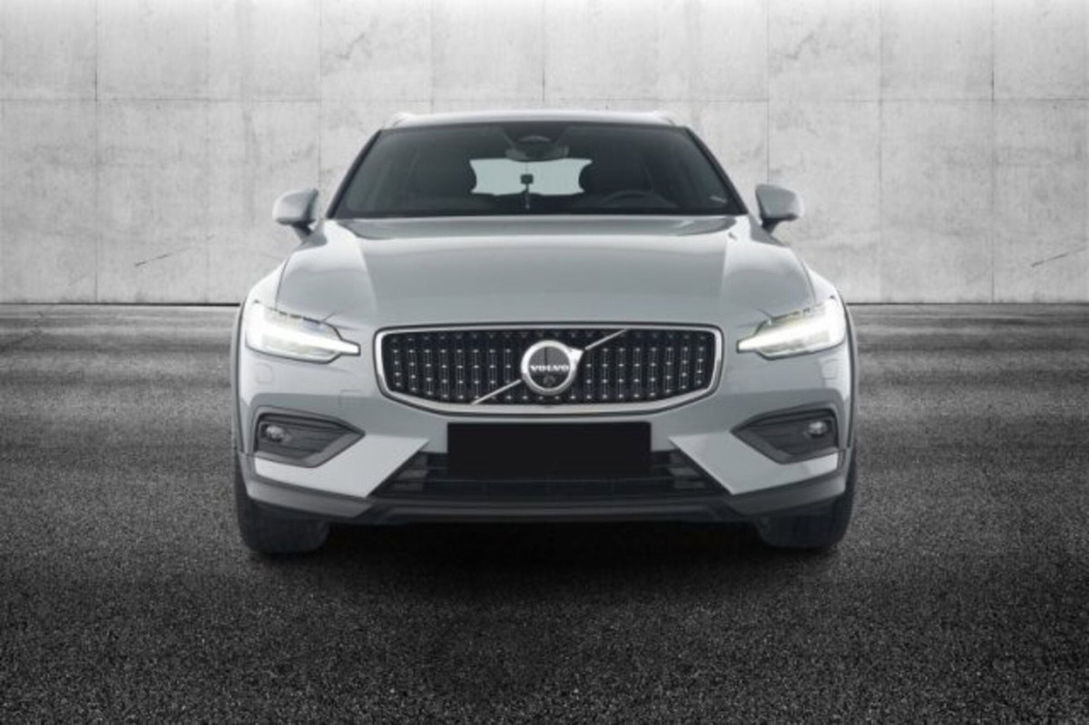 Volvo V60 Cross Country 2.0 b4 Plus awd auto (5)