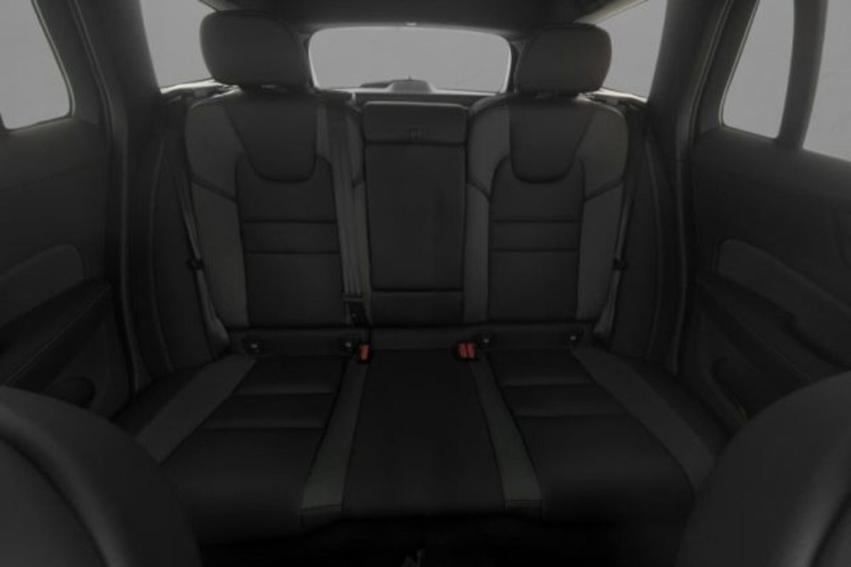 Volvo V60 Cross Country 2.0 b4 Plus awd auto (8)