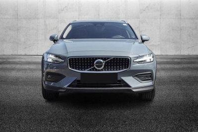 Volvo V60 Cross Country 2.0 b4 Plus awd auto (4)