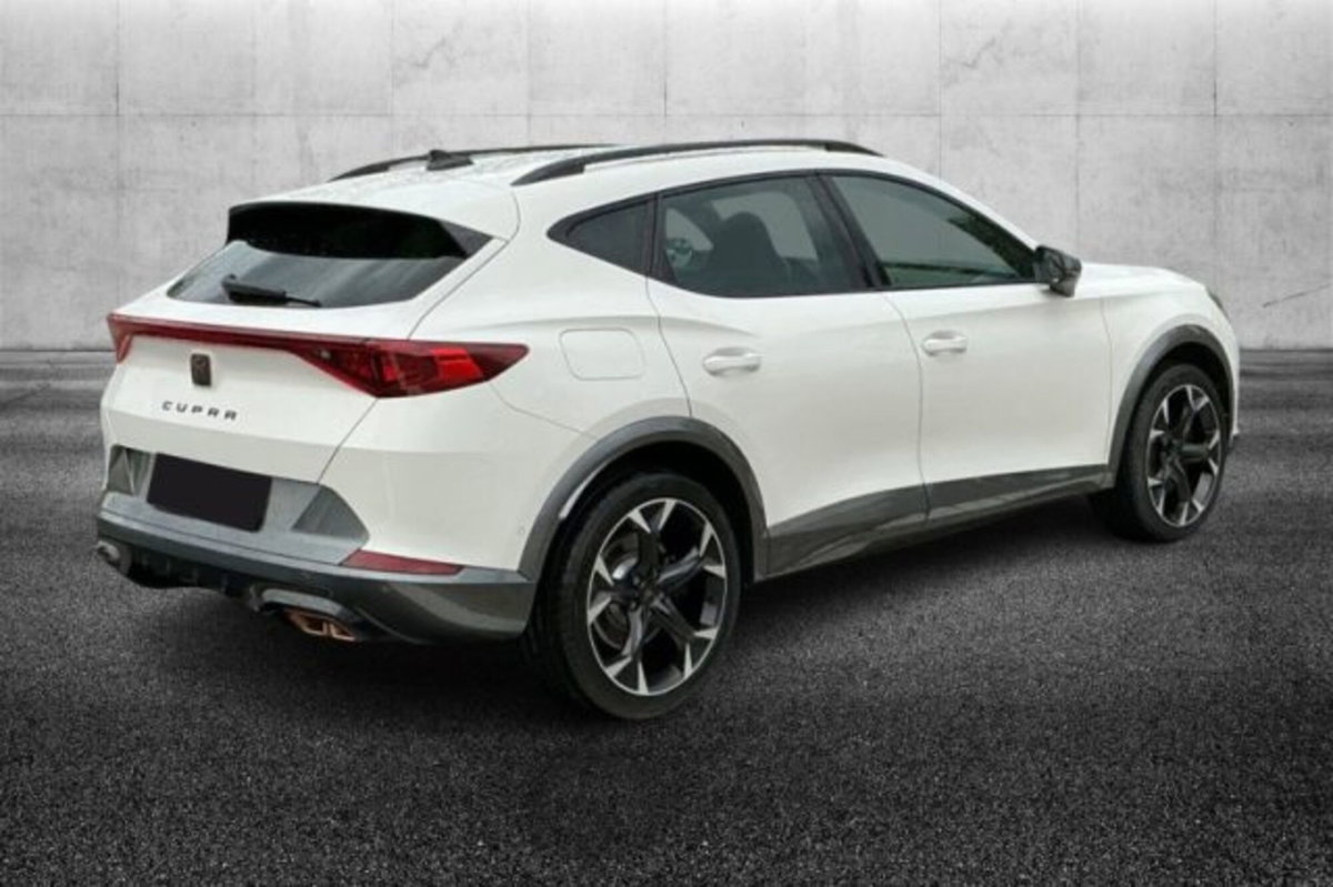 Cupra Formentor Formentor 1.4 e-Hybrid DSG VZ Priority (2)