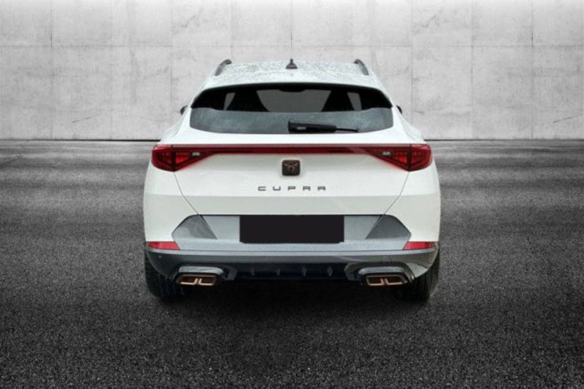 Cupra Formentor Formentor 1.4 e-Hybrid DSG VZ Priority (5)