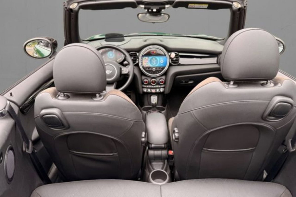 MINI Mini Cabrio 1.5 Cooper Classic Cabrio (8)